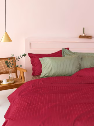 Σεντόνι Υπέρδιπλο 240x270 Sateen Riga BORDEAUX Σεντόνι Υπέρδιπλο 240x270 Sateen Riga BORDEAUX