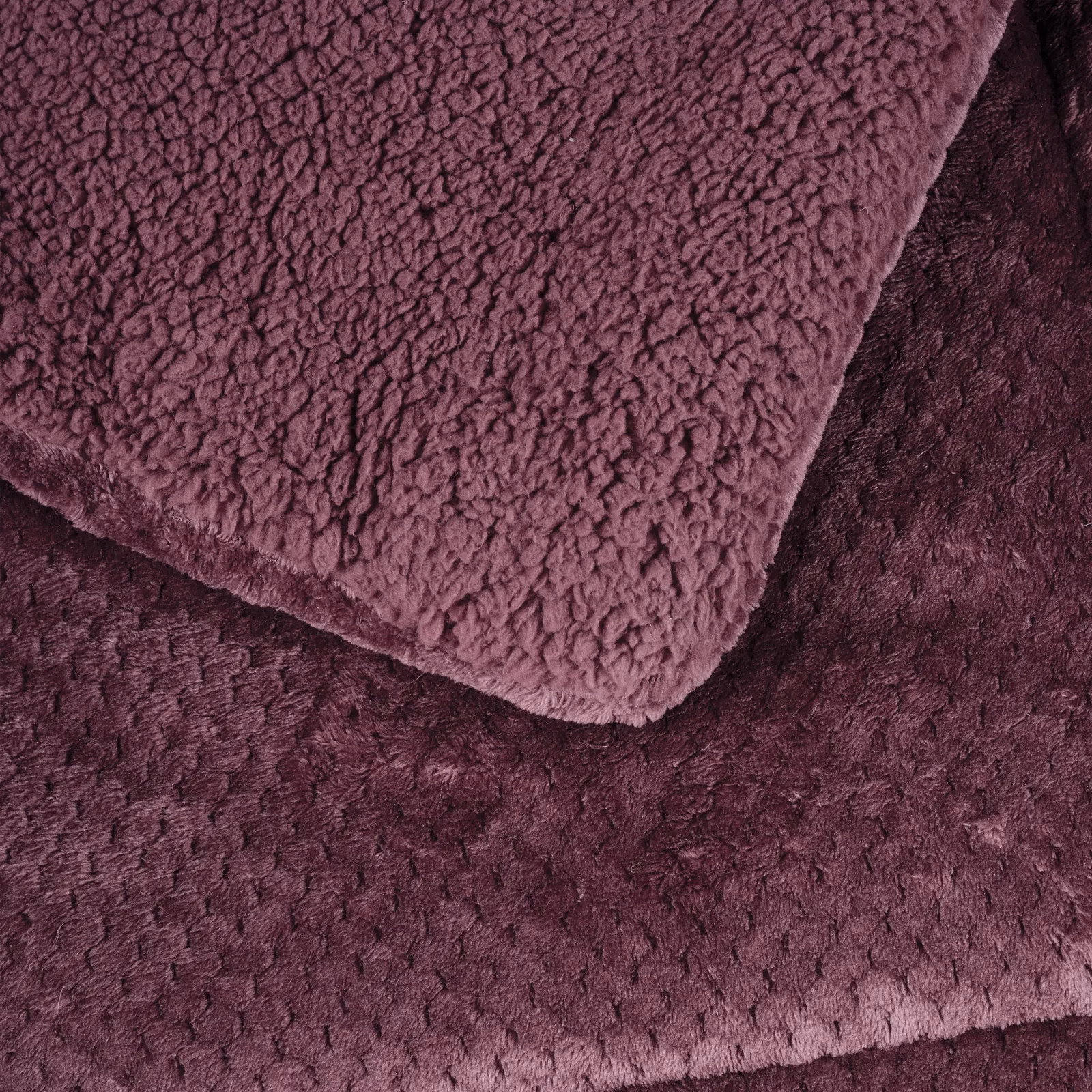 Κουβερτοπαπλωμα Sherpa Μονο 1188 Dark Lilac Κουβερτοπαπλωμα Sherpa Μονο 1188 Dark Lilac