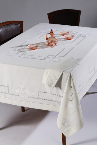 Χειροποίητο τραπεζομάντηλο 11045 (170cm x 220cm) Χειροποίητο τραπεζομάντηλο 11045 (170cm x 220cm)