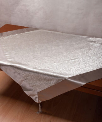 Σατέν τραπεζοκαρέ 2009 λουλούδι (130cm x 130cm) γκρί Σατέν τραπεζοκαρέ 2009 λουλούδι (130cm x 130cm) γκρί