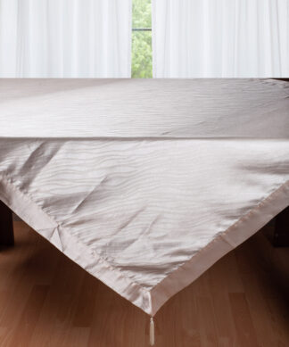 Σατέν τραπεζοκαρέ 2009 (130cm x 130cm) σομών Σατέν τραπεζοκαρέ 2009 (130cm x 130cm) σομών