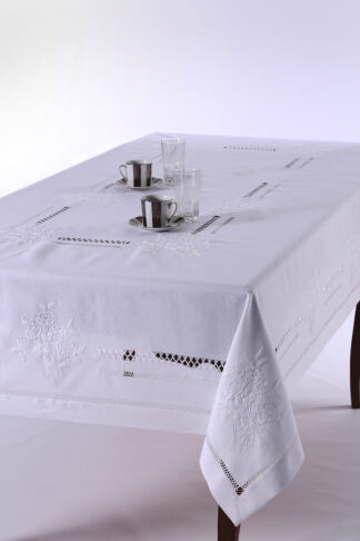 Χειροποίητο τραπεζομάντηλο 232 (170cm x 270cm) λευκό Χειροποίητο τραπεζομάντηλο 232 (170cm x 270cm) λευκό