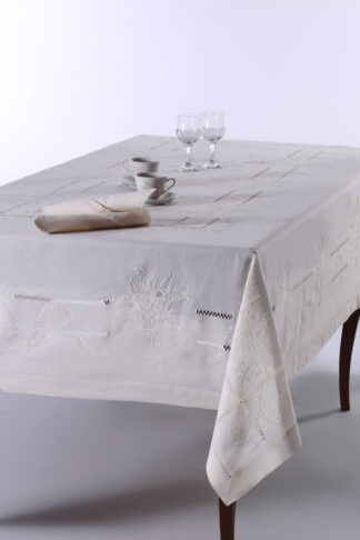 Χειροποίητο τραπεζομάντηλο 233 (170cm x 220cm) Χειροποίητο τραπεζομάντηλο 233 (170cm x 220cm)
