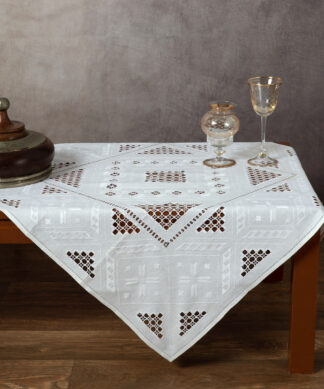 Χειροποίητο λευκαδίτικο καρέ 342-1 (90cm x 90cm) Χειροποίητο λευκαδίτικο καρέ 342-1 (90cm x 90cm)