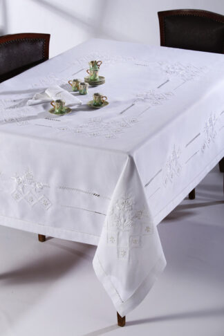 Χειροποίητο τραπεζομάντηλο 373 (170cm x 270cm) Λευκό Χειροποίητο τραπεζομάντηλο 373 (170cm x 270cm) Λευκό