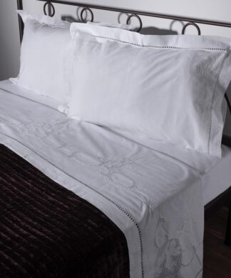 Σεντόνι 415/37 τριών τεμαχίων (225cm x 270cm) λευκό Σεντόνι 415/37 τριών τεμαχίων (225cm x 270cm) λευκό