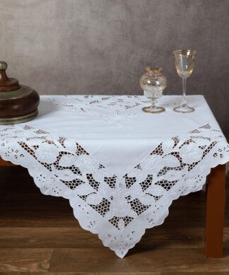 Χειροποίητο τραπεζοκαρέ 611 (140cm x 140cm) Χειροποίητο τραπεζοκαρέ 611 (140cm x 140cm)