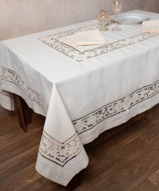 Χειροποίητο τραπεζομάντηλο 682 (170cm x 170cm) μπεζ Χειροποίητο τραπεζομάντηλο 682 (170cm x 170cm) μπεζ