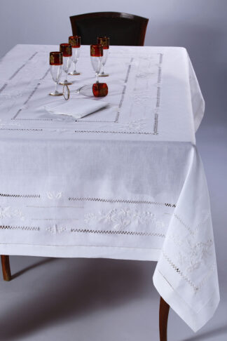 Χειροποίητο τραπεζομάντηλο 717 (170cm x 220cm) λευκό Χειροποίητο τραπεζομάντηλο 717 (170cm x 220cm) λευκό