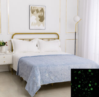 Παιδική φωσφοριζέ κουβέρτα space (170cm x 220cm) σιέλ Παιδική φωσφοριζέ κουβέρτα space (170cm x 220cm) σιέλ