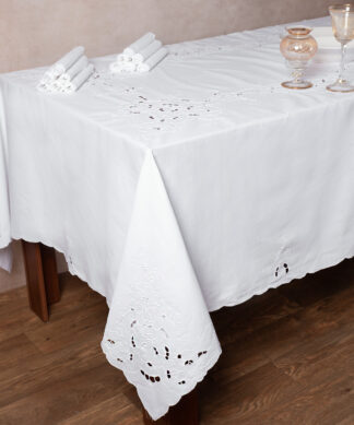 Χειροποίητο κοφτό τραπεζομάντηλο 950 (180cm x 260cm) λευκό Χειροποίητο κοφτό τραπεζομάντηλο 950 (180cm x 260cm) λευκό